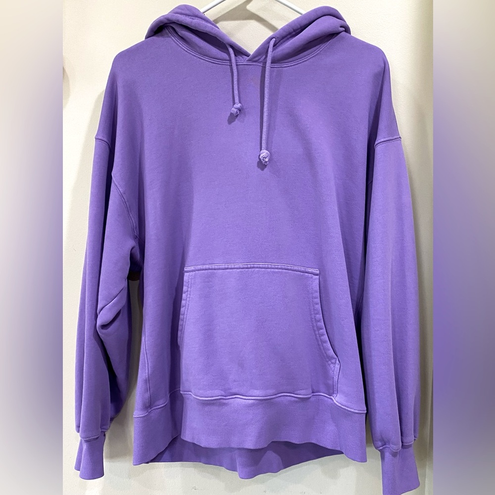 Aritzia TNA Hoodie- size 2 (Small/Meduim). Purple. VGUC